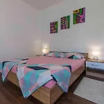 Lejlighed In 5289